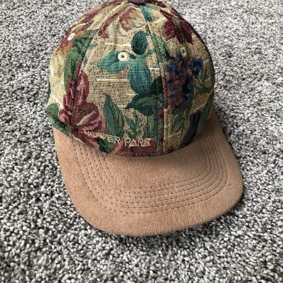 Lowerpark 6 panel hats - Picture 1 of 2